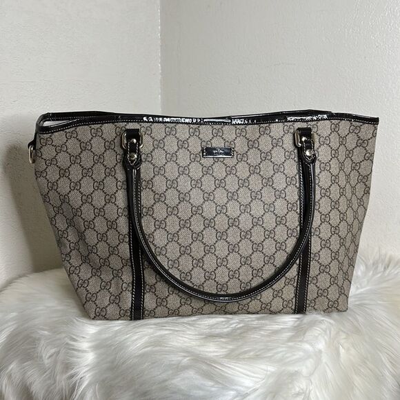 💯Authentic Gucci Tote Magnetic Closure 🍀 - Picture 11 of 17